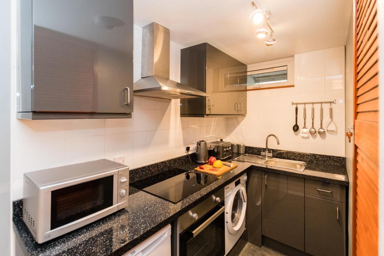 1 Bedroom Newton Apartment L Free Parking L Wigan Royal Infirmary L Haigh Hall L Central Location Kültér fotó